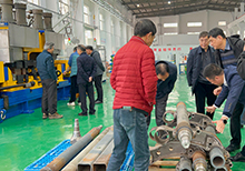 專家來廠鑒定新產品車橋閃光對焊機 專家來廠鑒定新產品車橋閃光對焊機