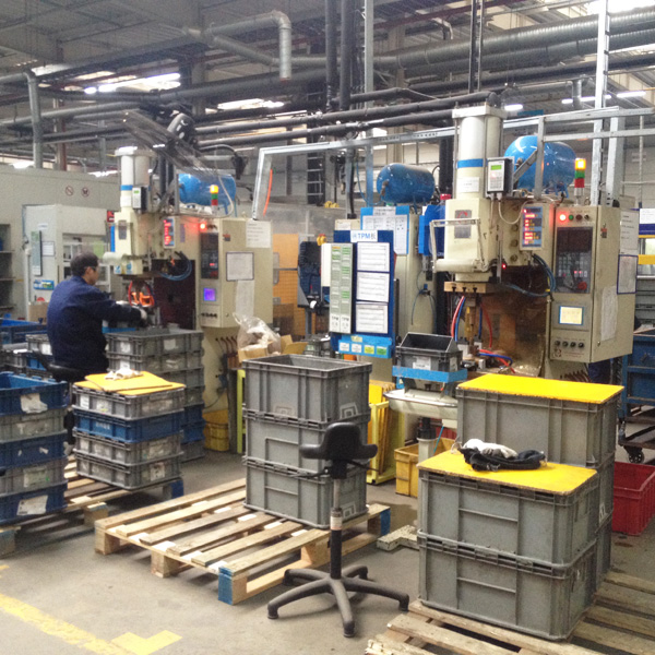 安嘉中頻逆變式凸焊機(jī)奇昊汽車系統(tǒng)現(xiàn)場(chǎng)案例