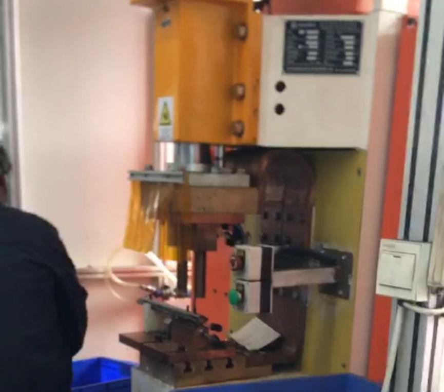 座椅滑軌滑芯加強塊凸焊機,滑軌滑芯加強塊點焊機 座椅滑軌滑芯加強塊凸焊機,滑軌滑芯加強塊點焊機