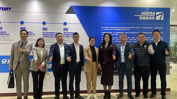 蘇抖會來廠參觀人員合影